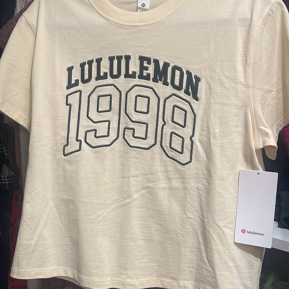 lululemon athletica Beige 1998 Graphic Tee